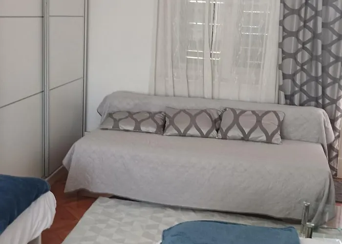 Agava With Terrace Near Old Town *