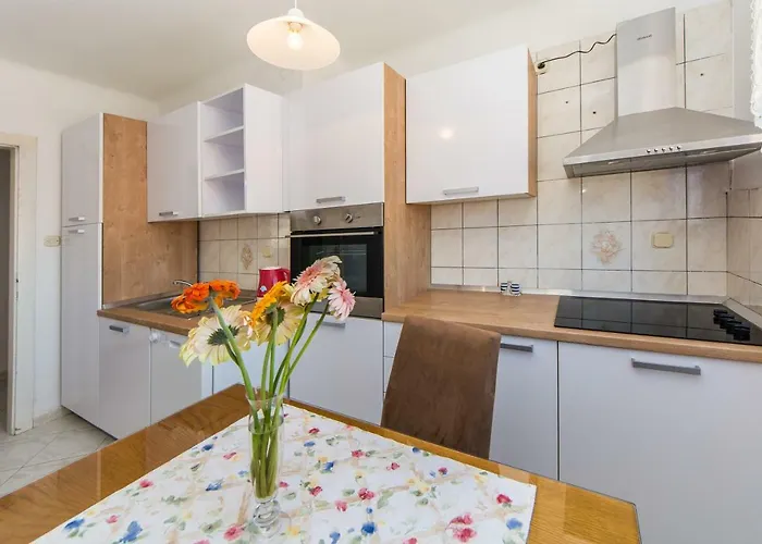 Agava With Terrace Near Old Town Split