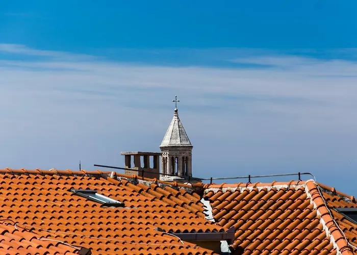 Agava With Terrace Near Old Town Split